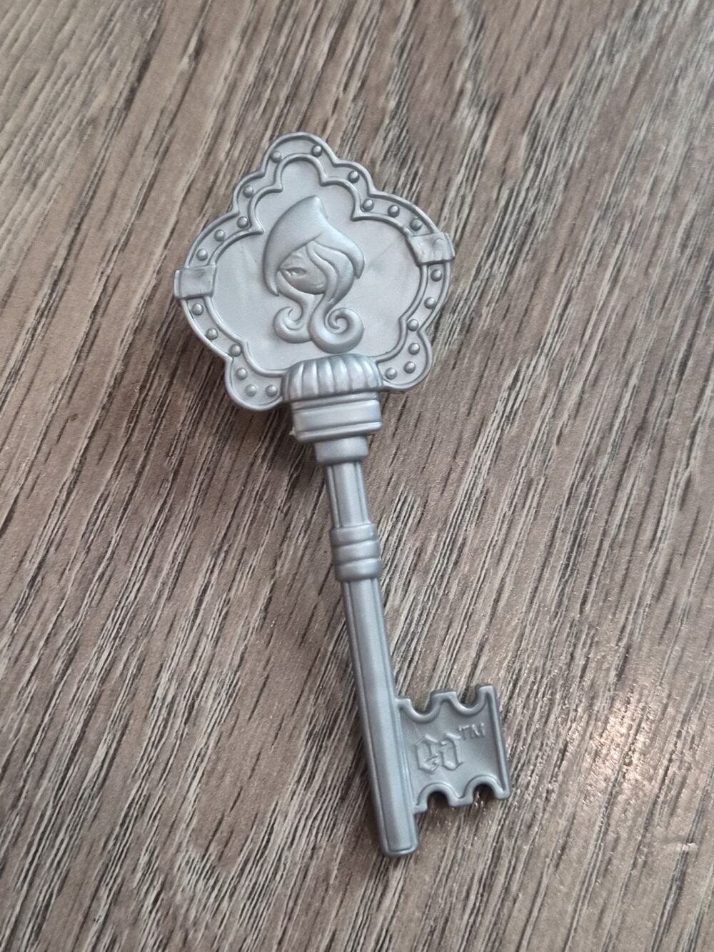 Ever After High Replacement Silver Key Shaped Hair Brush Toy For Doll